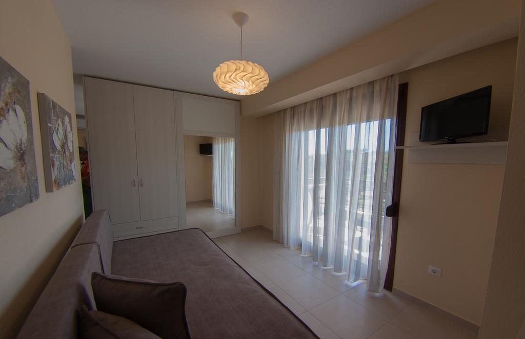 Ianthi Maisonettes 依诺罗达 外观 照片