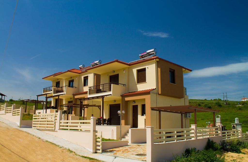 Ianthi Maisonettes 依诺罗达 外观 照片